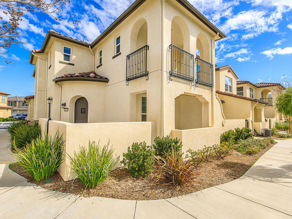 1st image of 28825 Camino De Cielo Dr