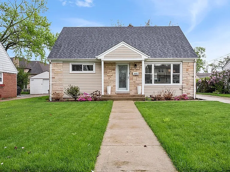 7027 Foster St — Photo 1