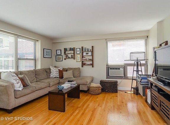 2nd image of 2970 N Lake Shore Dr APT 3A