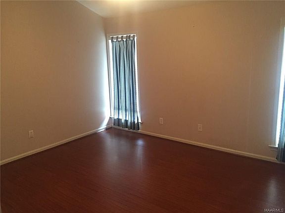 4th image of 1185 Stafford Dr