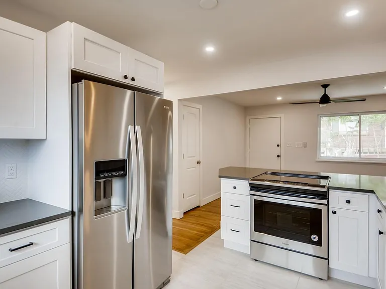 1260 N Tennyson St — Photo 1