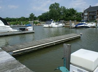 80 Half Moon Bay Dr #B-12, Croton On Hudson, NY 10520