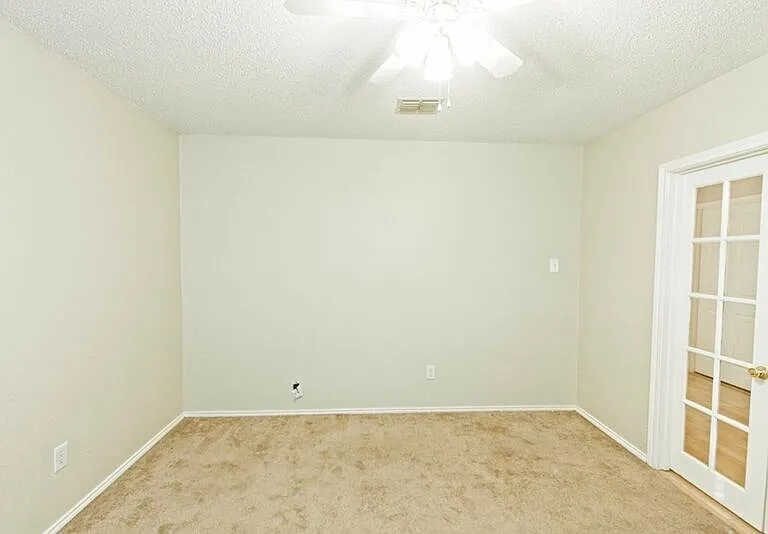 1118 Water Oak Way — Photo 11