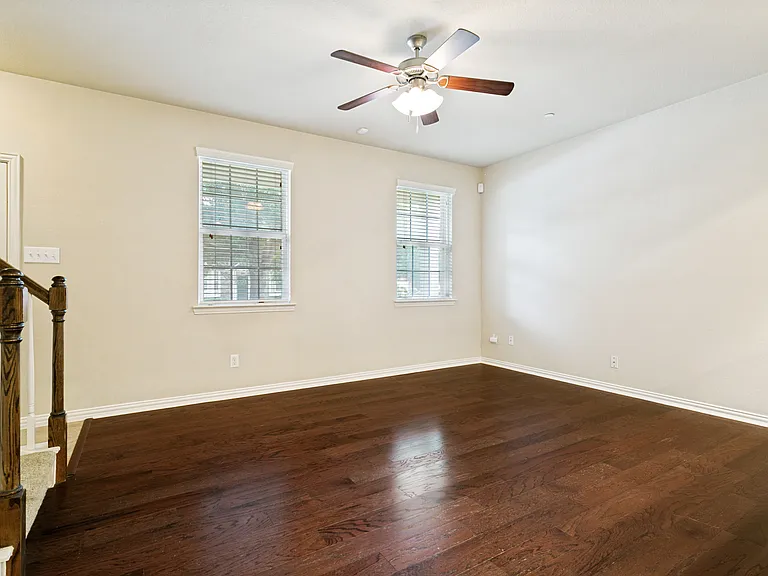 2205 Carlisle St — Photo 3