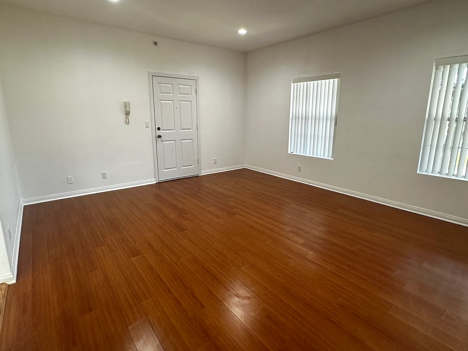 1 bed, 700 sqft, $2,250 — Photo 3