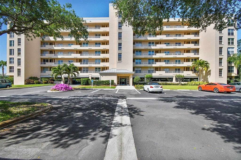 4460 Fairways Blvd APT 604