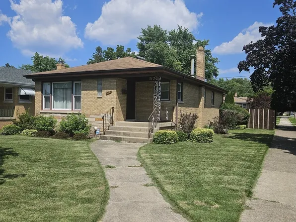 573 Gordon Ave, Calumet City, IL 60409