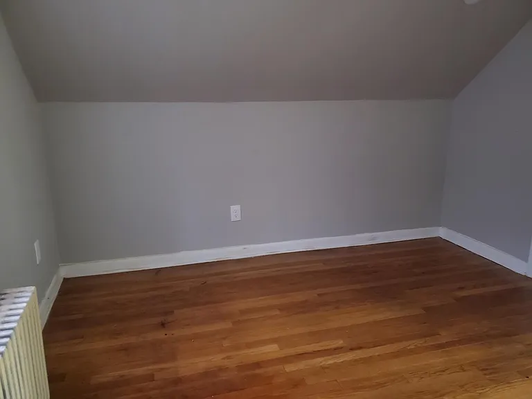 183 Laurel St — Photo 23