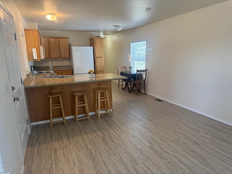 2115 W Arabian Ave — Photo 5