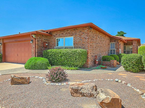 2nd image of 9339 Admiral Lowell Pl NE