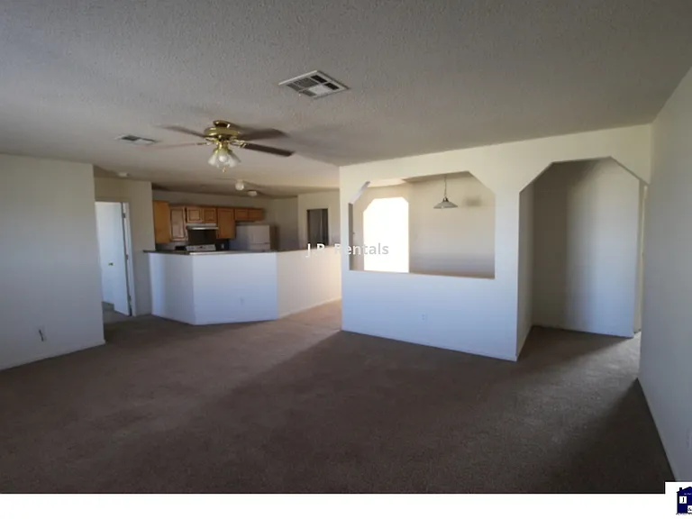 4607 Lloyd Dr — Photo 46