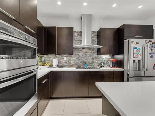 10415 NW 64th Ter #Townhouse 10415, Miami, FL 33178