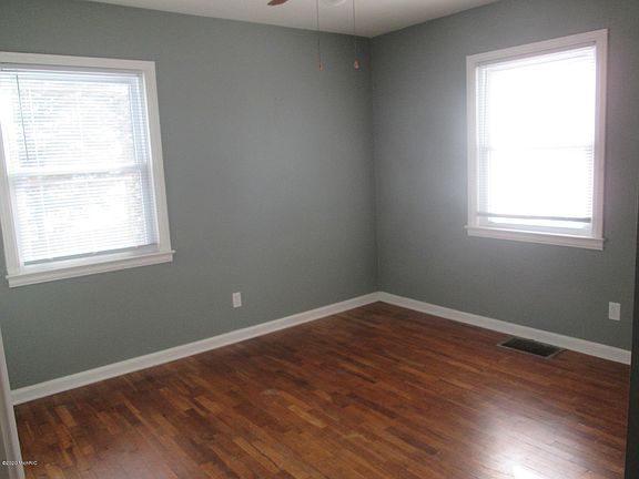 5th image of 1726 Montague Ave