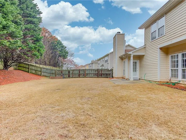 3924B Berwick Farm Dr — Photo 34