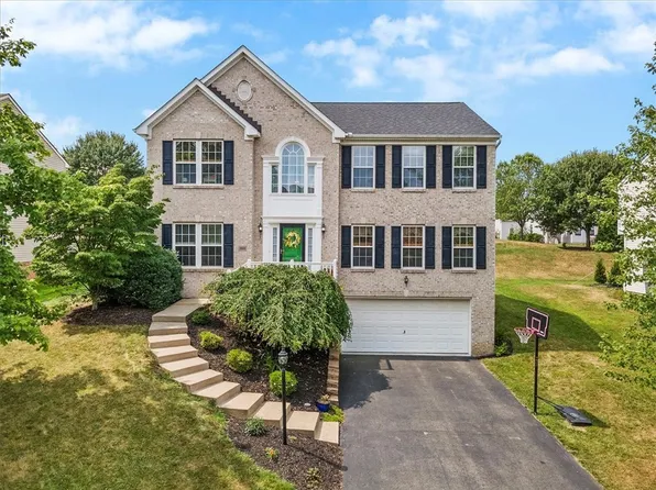 322 Village Dr, Mars, PA 16046