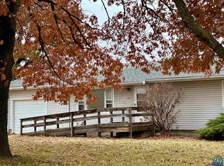 115 E 12th St, Lakeside, IA 50588