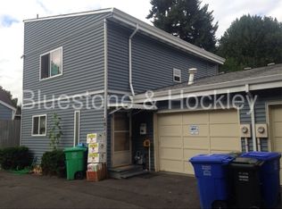 1811 SE Harney St, Portland, OR 97202