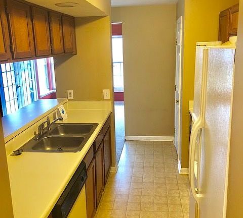 3rd image of 9350 Castle York Ct Unit 2208