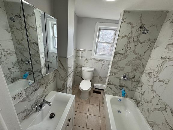 5th image of 75 N 15th St #1F