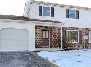 17 May Dr, Dillsburg, PA 17019