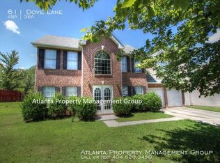 611 Dove Ln, Stone Mountain, GA 30087