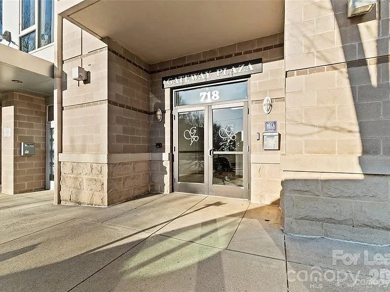 718 Trade St #707 — Photo 21