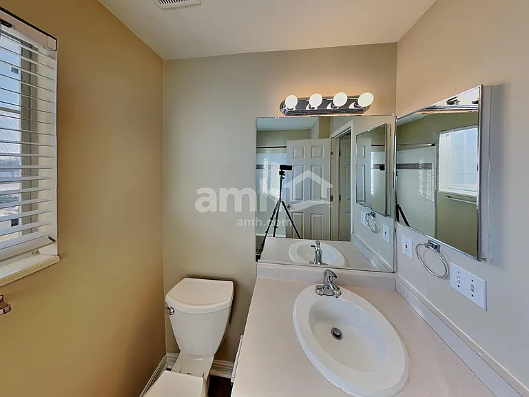 1538 N 200 W — Photo 15