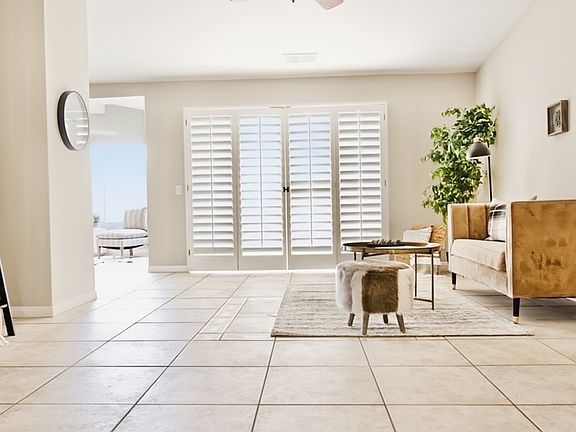 5th image of 44615 Marguerite Ct
