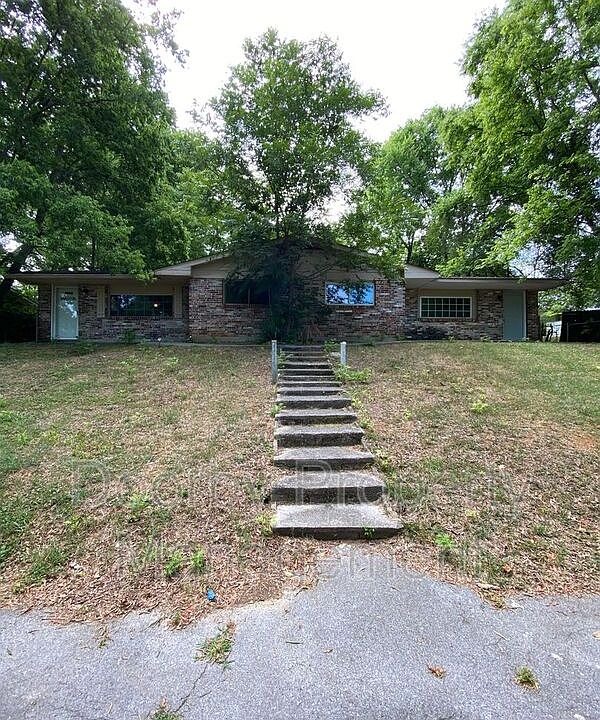 1st image of 2818 Eblen Dr #B