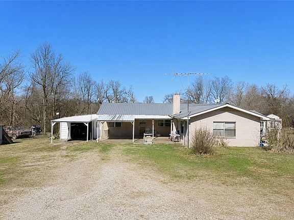 2nd image of 21942 E 510th Rd