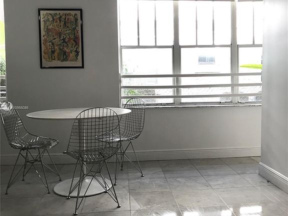 3rd image of 1619 Lenox Ave APT 5