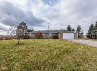 9185 Sylvania Petersburg Rd, Ottawa Lake, MI 49267