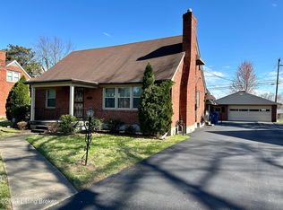 2622 Meadow Dr, Louisville, KY 40220