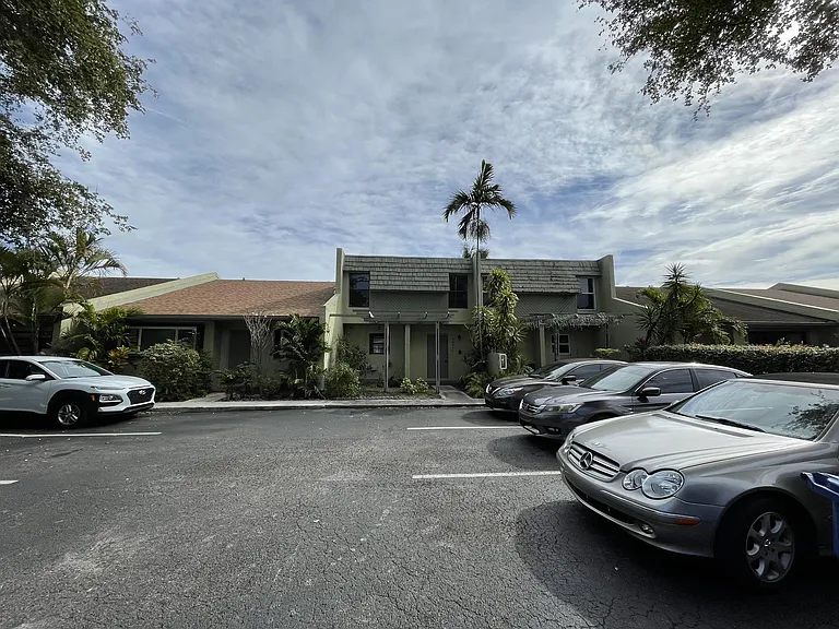 20511 NW 15th Ave #4 — Photo 23