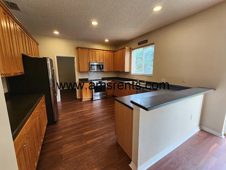4036 Meadowlark Dr — Photo 12