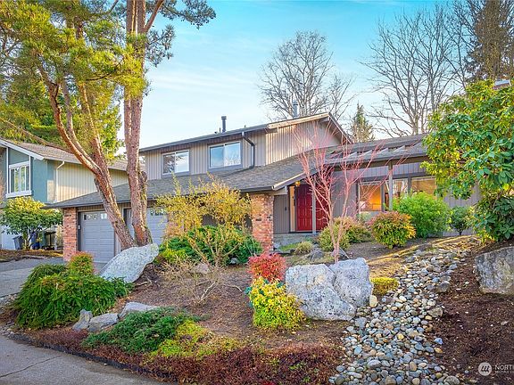 3rd image of 15007 SE 47th Pl