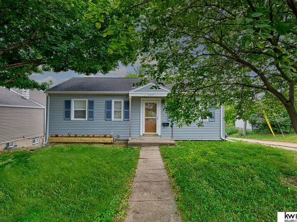 5837 Cedar St, Omaha, NE 68106
