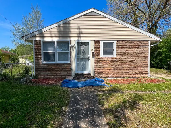 29 Circle Dr, Dixmoor, IL 60426