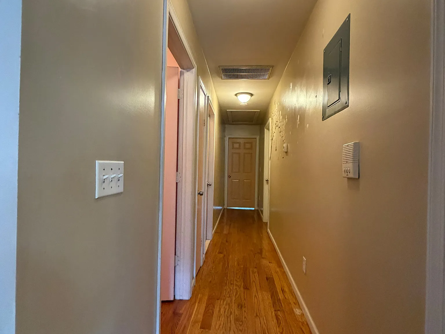 3 bed, 1500 sqft, $3,000 — Photo 3