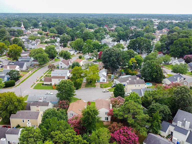 5408 Lord Dunmore Ct — Photo 42