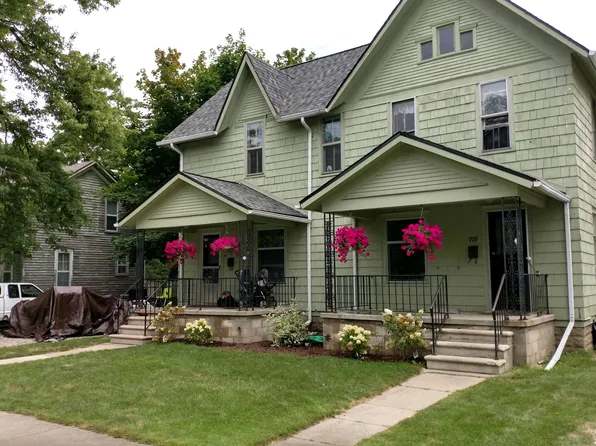 711 N Court St, Howell, MI 48843