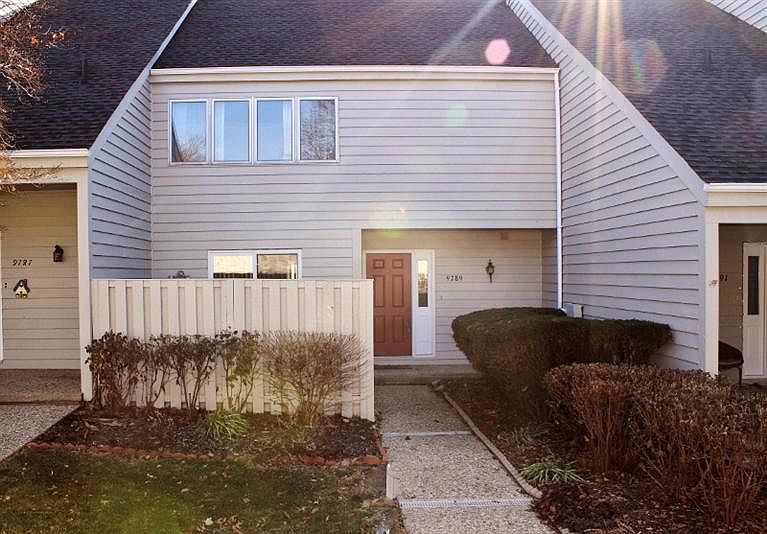 1st image of 9789 Troon Ct