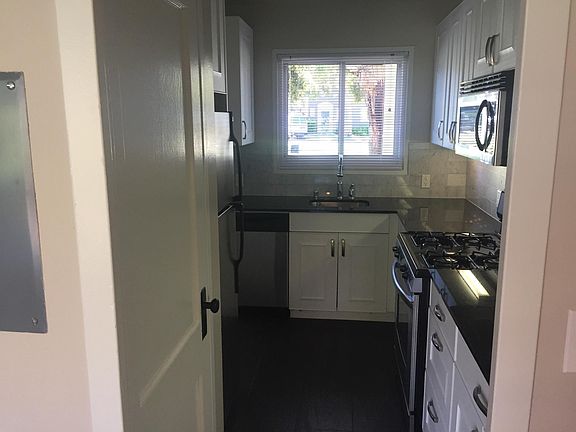 2nd image of 426 Font Blvd
