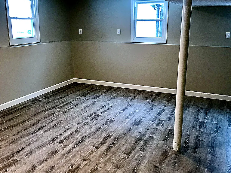 12716 Crystal Ave — Photo 16