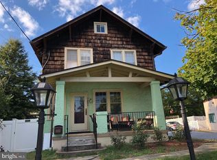 7206 Carroll Ave #B, Takoma Park, MD 20912