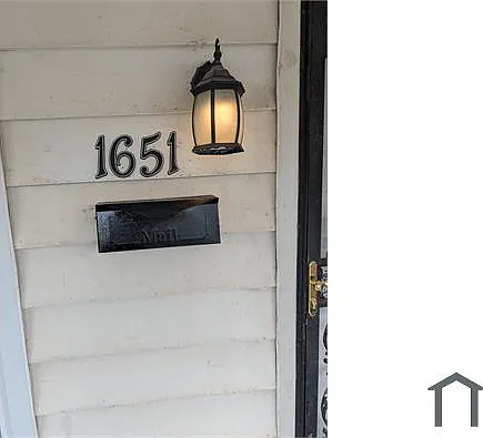 1651 Nebraska Ave — Photo 2