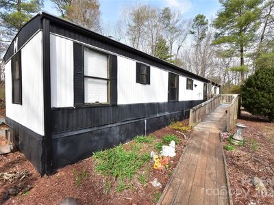 69 English Ln, Weaverville, NC, 28787