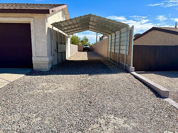 3rd image of 2150 Mimosa Dr