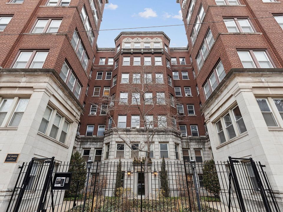 1st image of 1040 W Balmoral Ave APT 4B