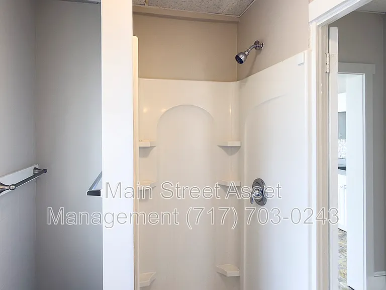 100 S Front St #1 — Photo 14